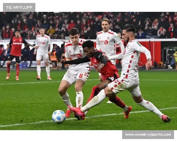 勒沃库森vs科隆莱茵德比，球迷场外冲突致警方介入