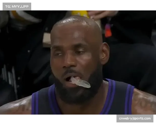 里弗斯腹斜肌二级拉伤赛季报销，湖人后卫线再遭重创